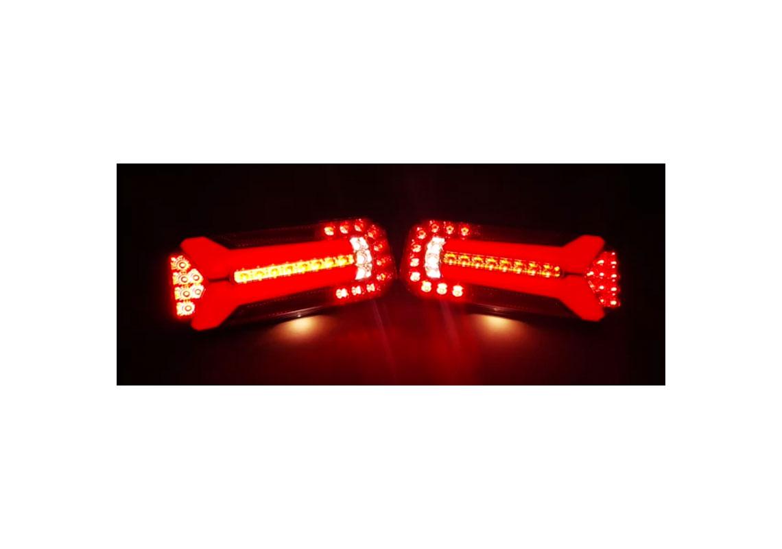 LUCE A LED A 4 FUNZIONI